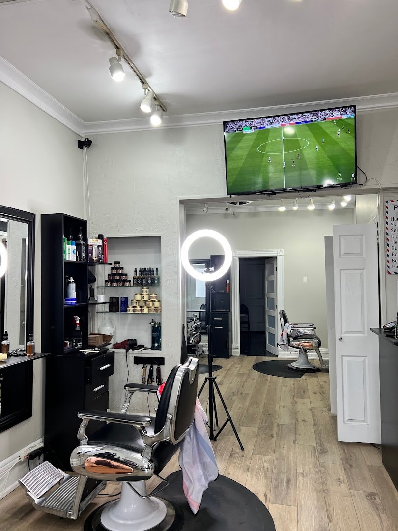 Willie's Clippers Barbershop barber shop interior, London Ontario